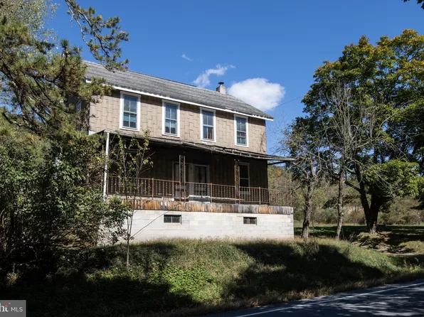 2139 Summer Valley Rd, New Ringgold, PA 17960