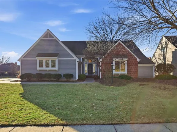 12313 Pembroke Ln, Leawood, KS 66209