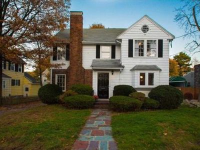 401 Pleasant St, Milton, MA, 02186