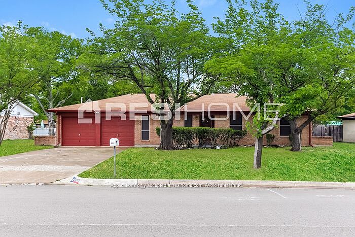 1st image of 909 Childers Ave