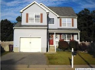 29 Marlin Dr, Bayville, NJ 08721