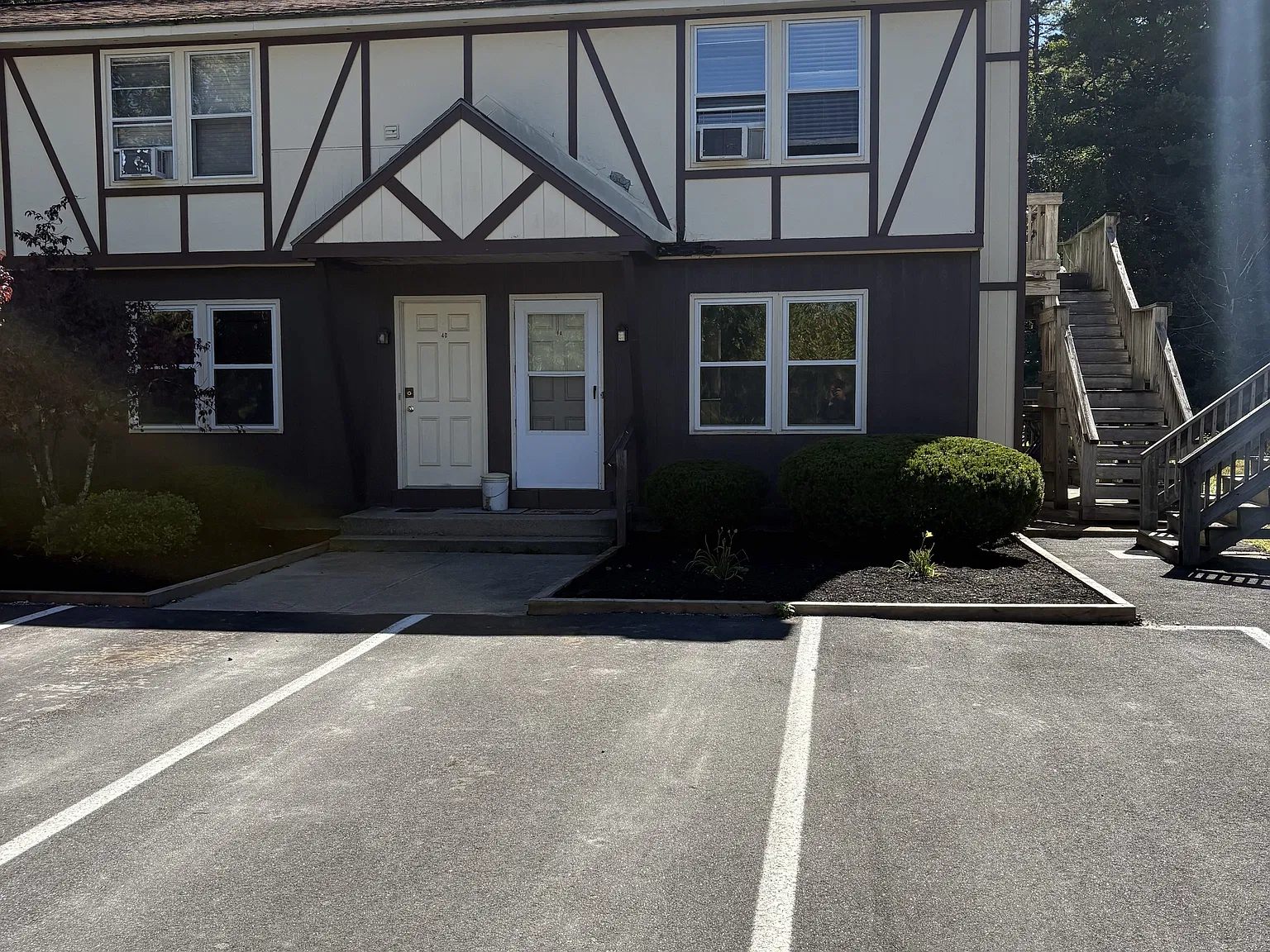 918 Flanders Rd — Photo 1