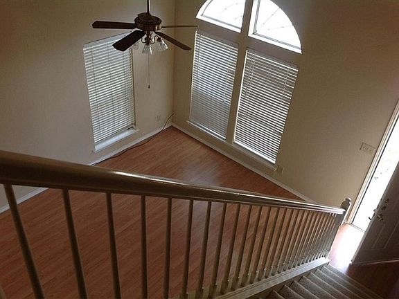 2nd image of 732 Greenridge Dr
