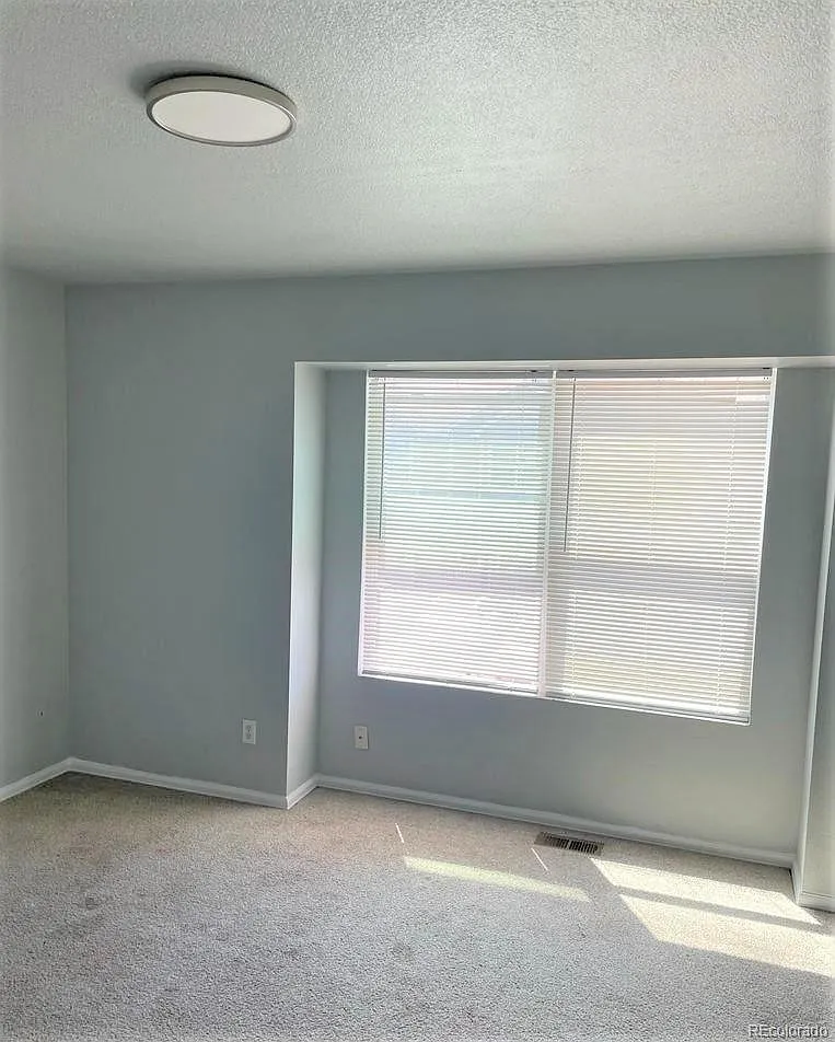 Studio, 1102 sqft, $1,950 — Photo 4