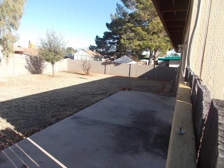 861 Catalina Dr — Photo 13