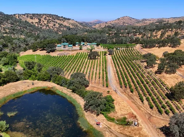 7551 Hunters Valley Rd, Mariposa, CA 95338