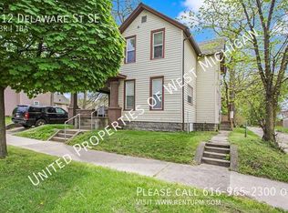 212 Delaware St SE, Grand Rapids, MI 49507
