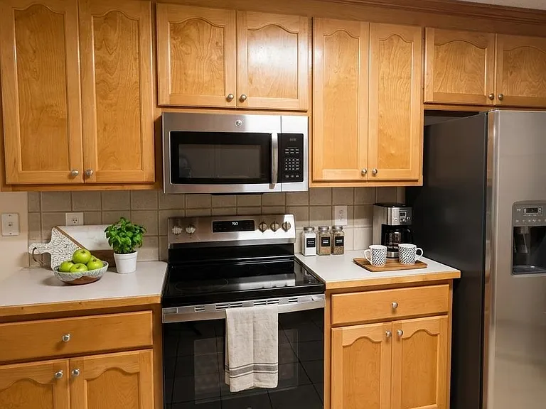 102 W Kilburn Cir — Photo 14