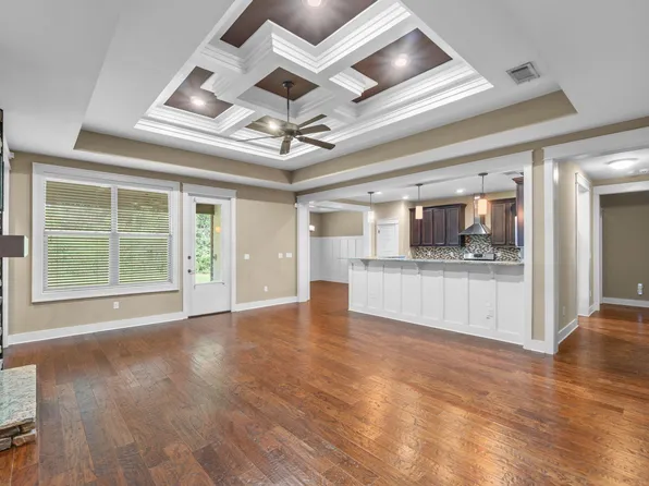 6008 Trestle St, Crestview, FL 32536