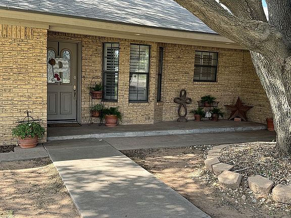 4th image of 4408 Tanglewood Dr
