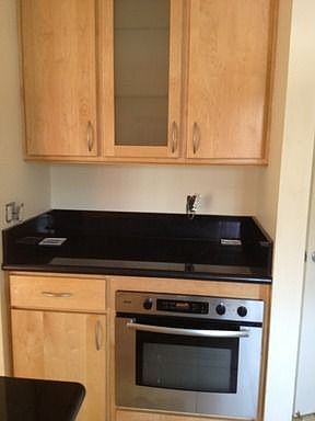 5th image of 954 S Chaucer St