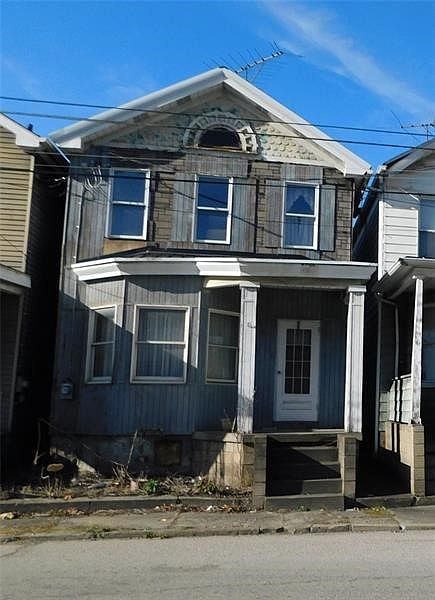 1st image of 102 2nd St