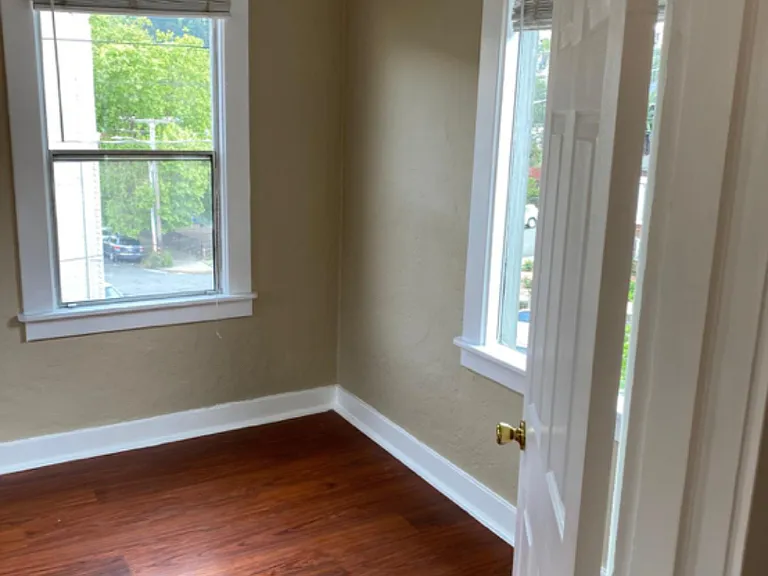 312 W Richmond Ave — Photo 23