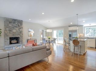 16 Thornberry Rd, Winchester, MA 01890