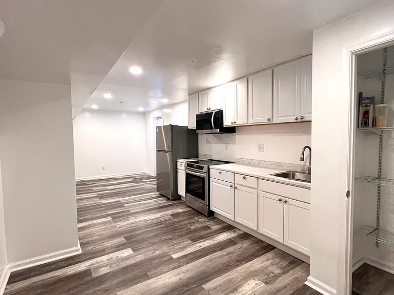 12602 Dunkirk Dr — Photo 9