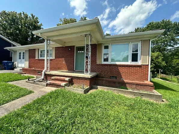 314 W 7th St, Benton, KY 42025