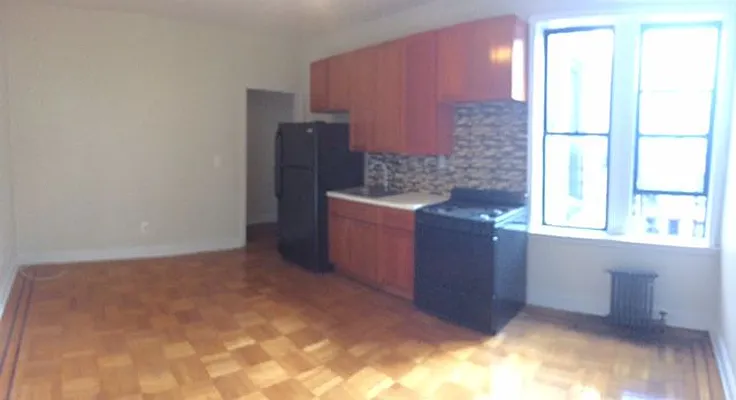 Rented by Smart NY Realty LLC | media 21