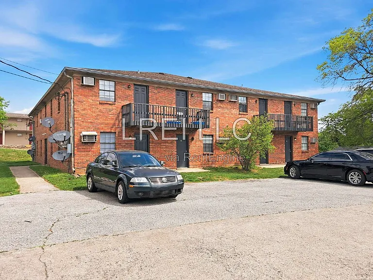 176 Thistlewood Ave #13 — Photo 9