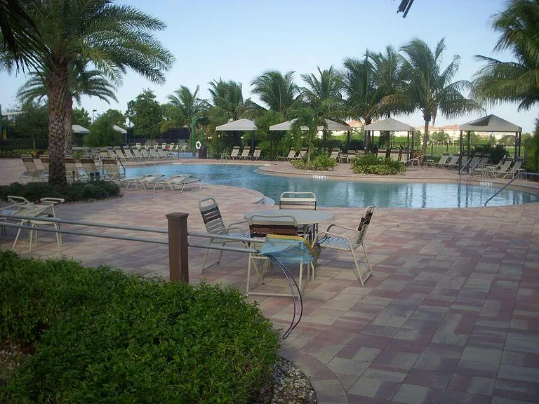 8887 Chestnut Ridge Way — Photo 3