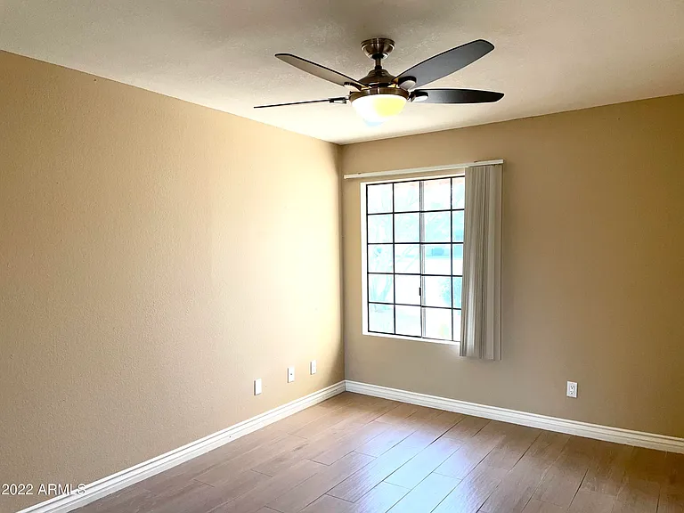 4522 E Renee Dr — Photo 15