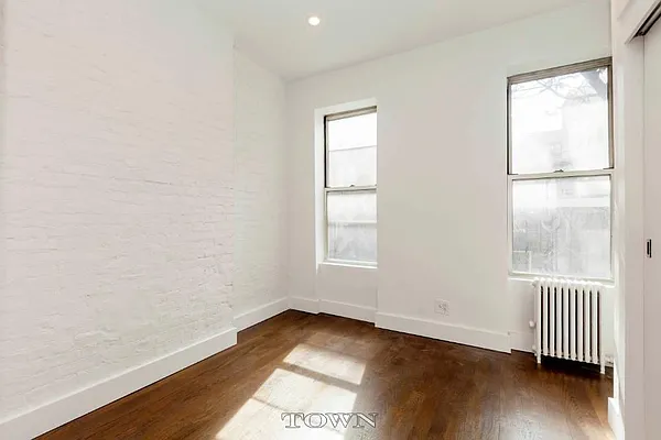 Rented by Town Residential | media 17