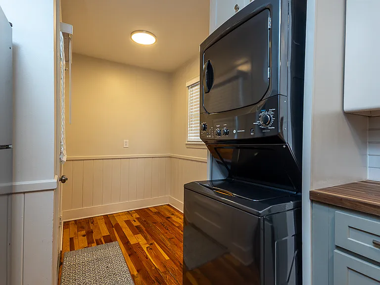 4958 Welchshire Ave — Photo 13