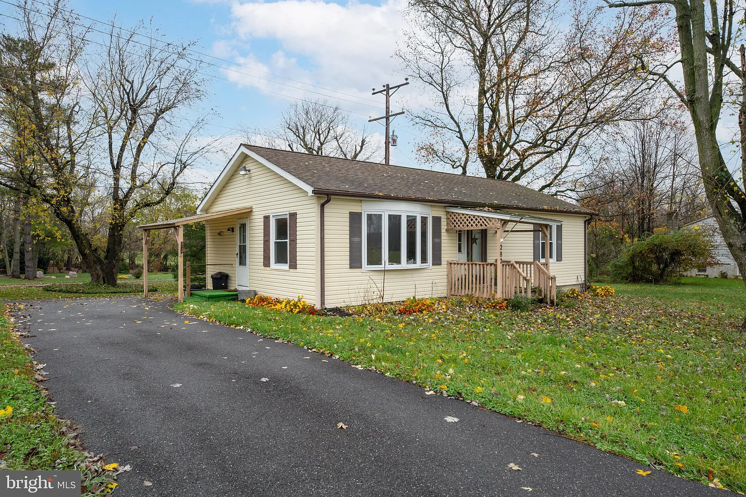 282 Woodstown Daretown Rd photo 1