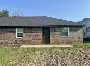 106 SE 5th St #1, Muldrow, OK 74948