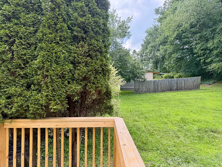 175 Highland Cir — Photo 44
