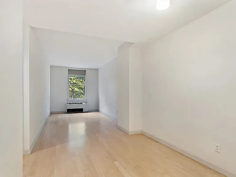 100 Atlantic Ave #2J — Photo 1