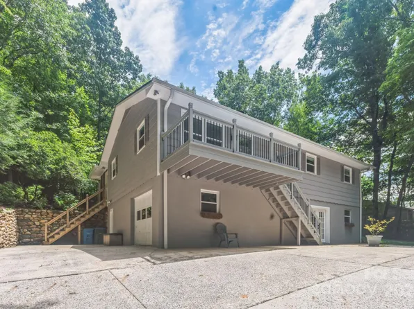 175 Memorial Park Dr, Black Mountain, NC 28711