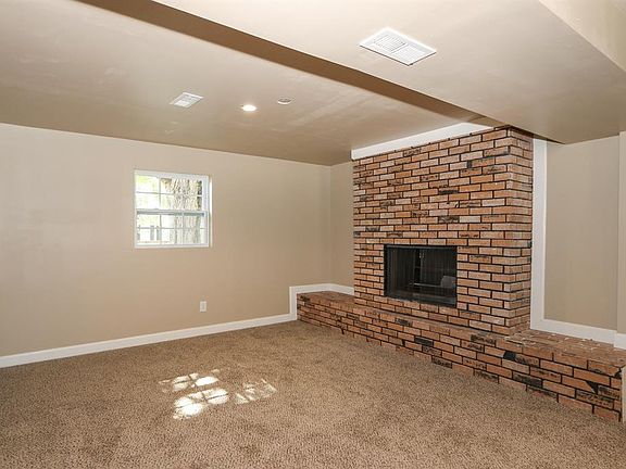 4th image of 1452 Windsong Ct