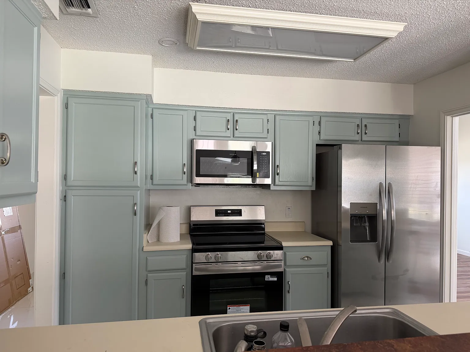 Chateau Estates — Photo 3