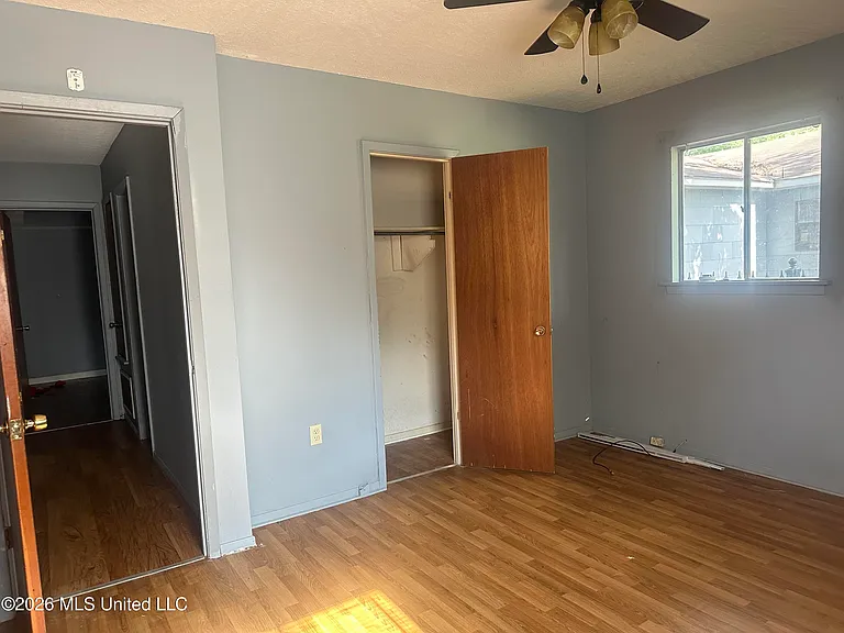 3655 Horton St — Photo 24
