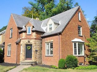20514 Morewood Pkwy, Rocky River, OH 44116