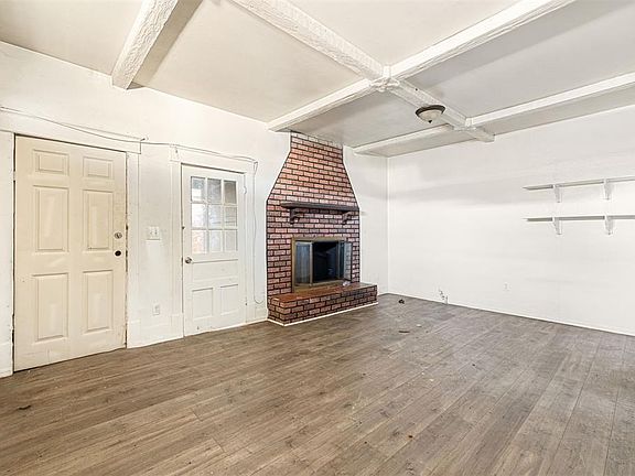2nd image of 2810 S Harvey Ave