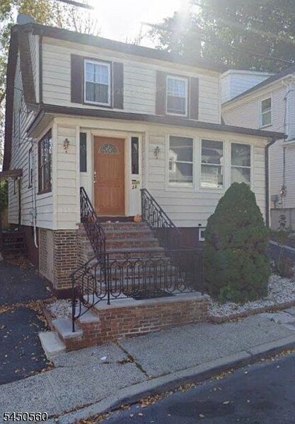 1st image of 23 Ridgehurst Rd