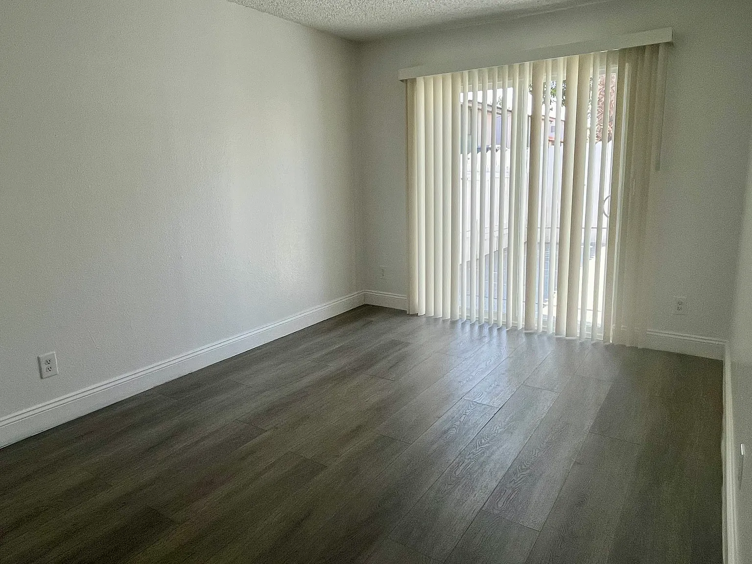 2 bed, $2,210 — Photo 4