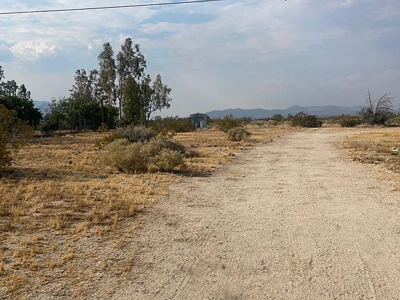 5th image of 8564 Coyote Trail Ave