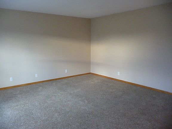 2nd image of 917 Jackalope Ct