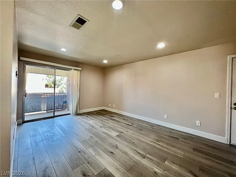5295 Indian River Dr #310 — Photo 15