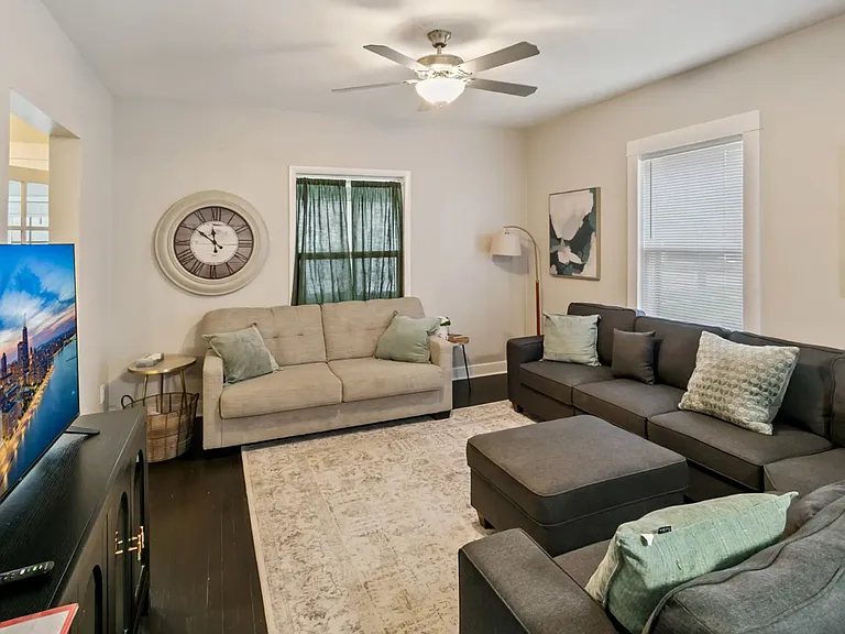 225 W Park Ave #1 — Photo 16