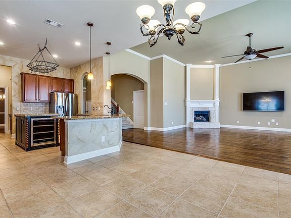 4th image of 1731 Pinewood Dr
