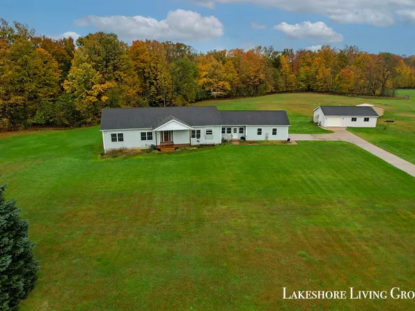 60599 24th Ave, Bangor, MI 49013