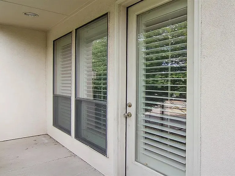 2606 Shelby Ave — Photo 7