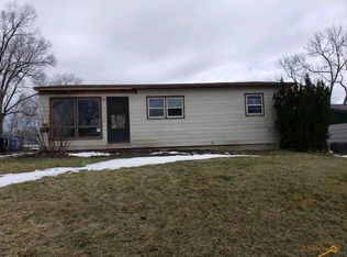2105 Hoefer Ave, Rapid City, SD 57701
