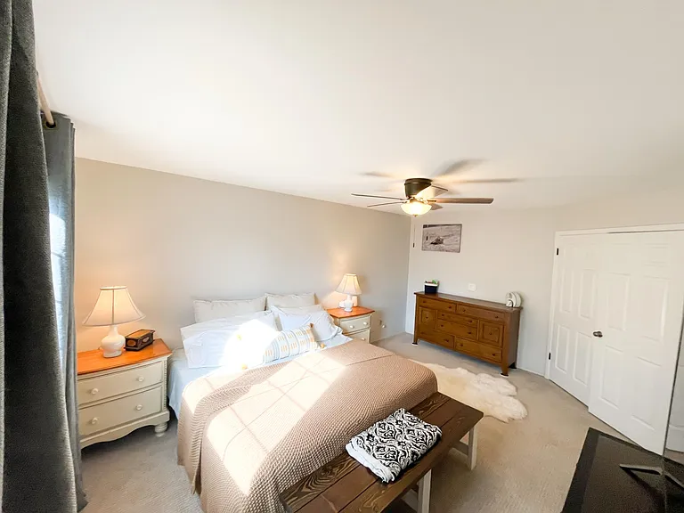 1872 Brookdale Dr — Photo 8