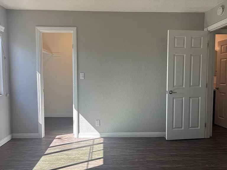 Villa Serrano Apartment Homes — Photo 81