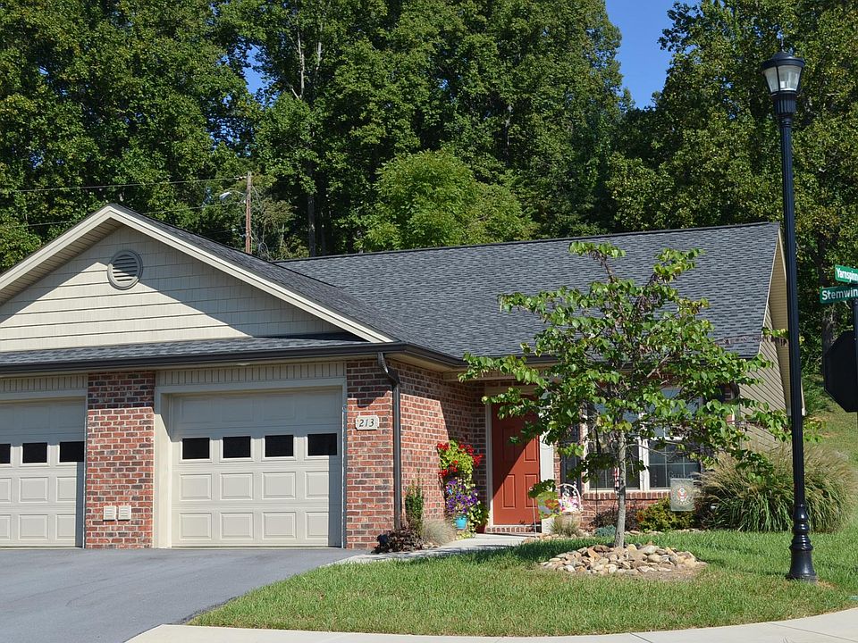 1st image of 201 Stemwinder Ln #201