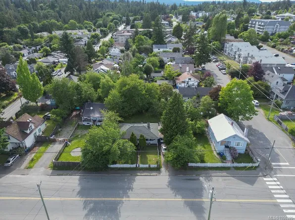 307 Holly Ave, Nanaimo, BC V9S 3M3